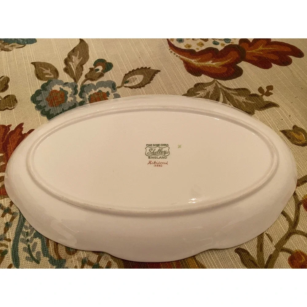 Shelley Creamer and Oval Tray Hibiscus Pattern Dainty Shape 1940s - Beautiful